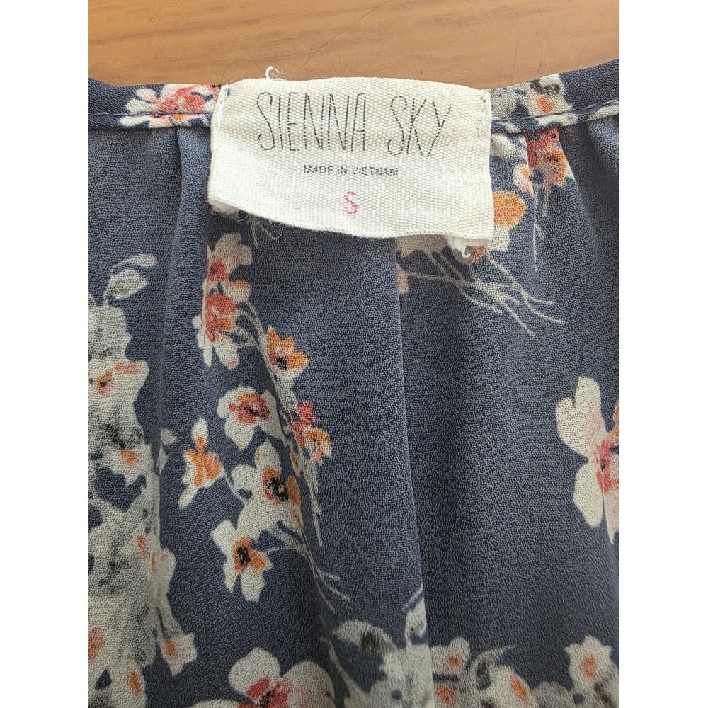 Sienna Sky Floral Wrap Peplum Blouse Blue V-Neck Short Sleeve Top Small - Picture 2 of 12